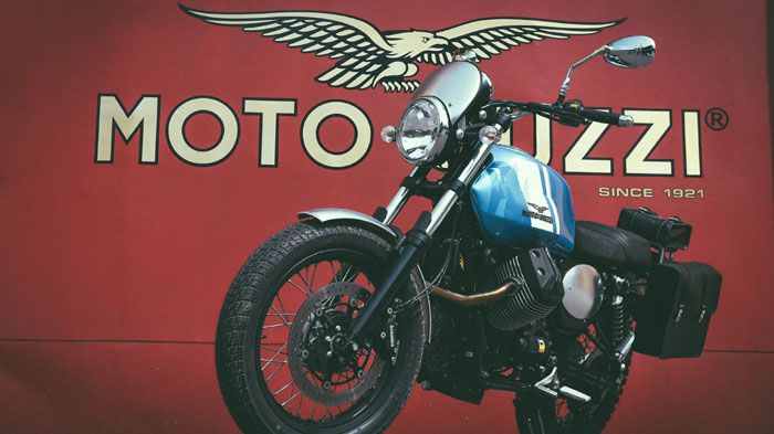 Όπως κάθε χρόνο, το εργοστάσιο της Moto Guzzi άνοιξε τις πόρτες του στους φίλους της εταιρείας και αυτοί ήρθαν σε αριθμό ρεκόρ.